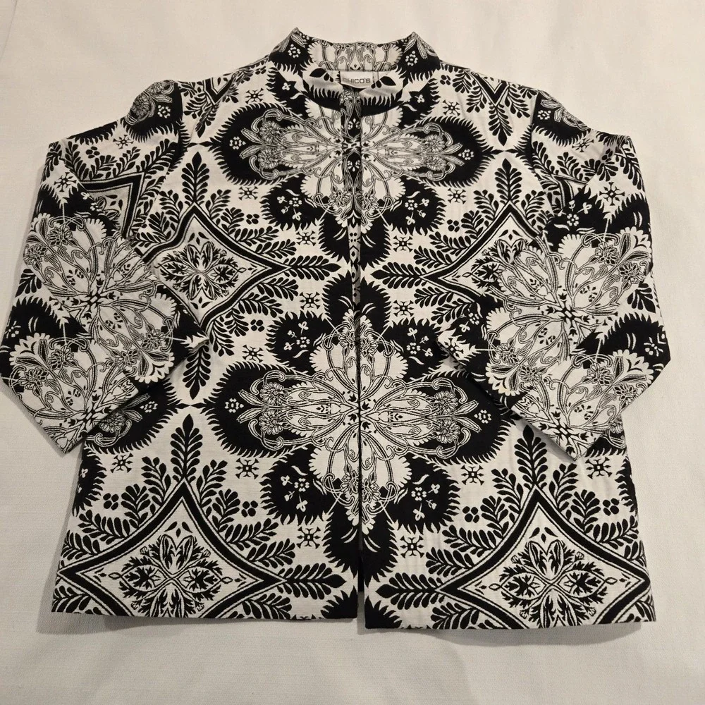 Chico's‎ Eye Catching Women's Open Front Black & White Cardigan Size Large
